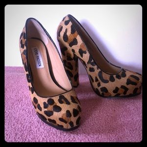 Steve Madden Leopard Pumps